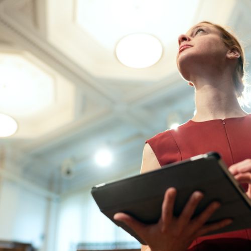 Czy UOKiK może kontrolować mały sklep internetowy